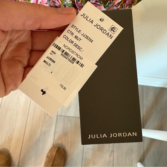 New with Tags Julia Jordan Chiffon Mock-Neck Shift Dress - Picture 8 of 9